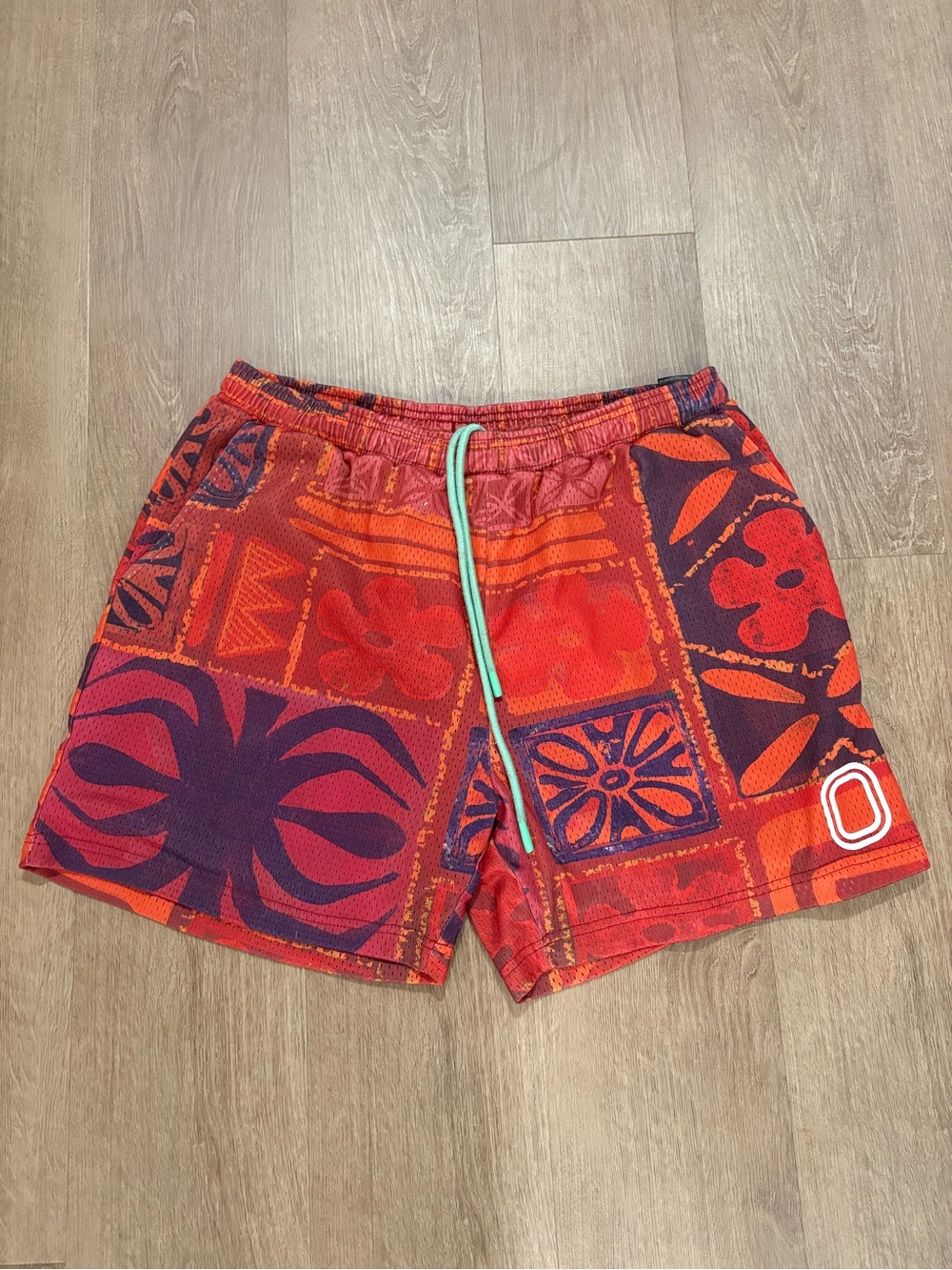 limited edition overtime x nickelodeon men’s XL shorts